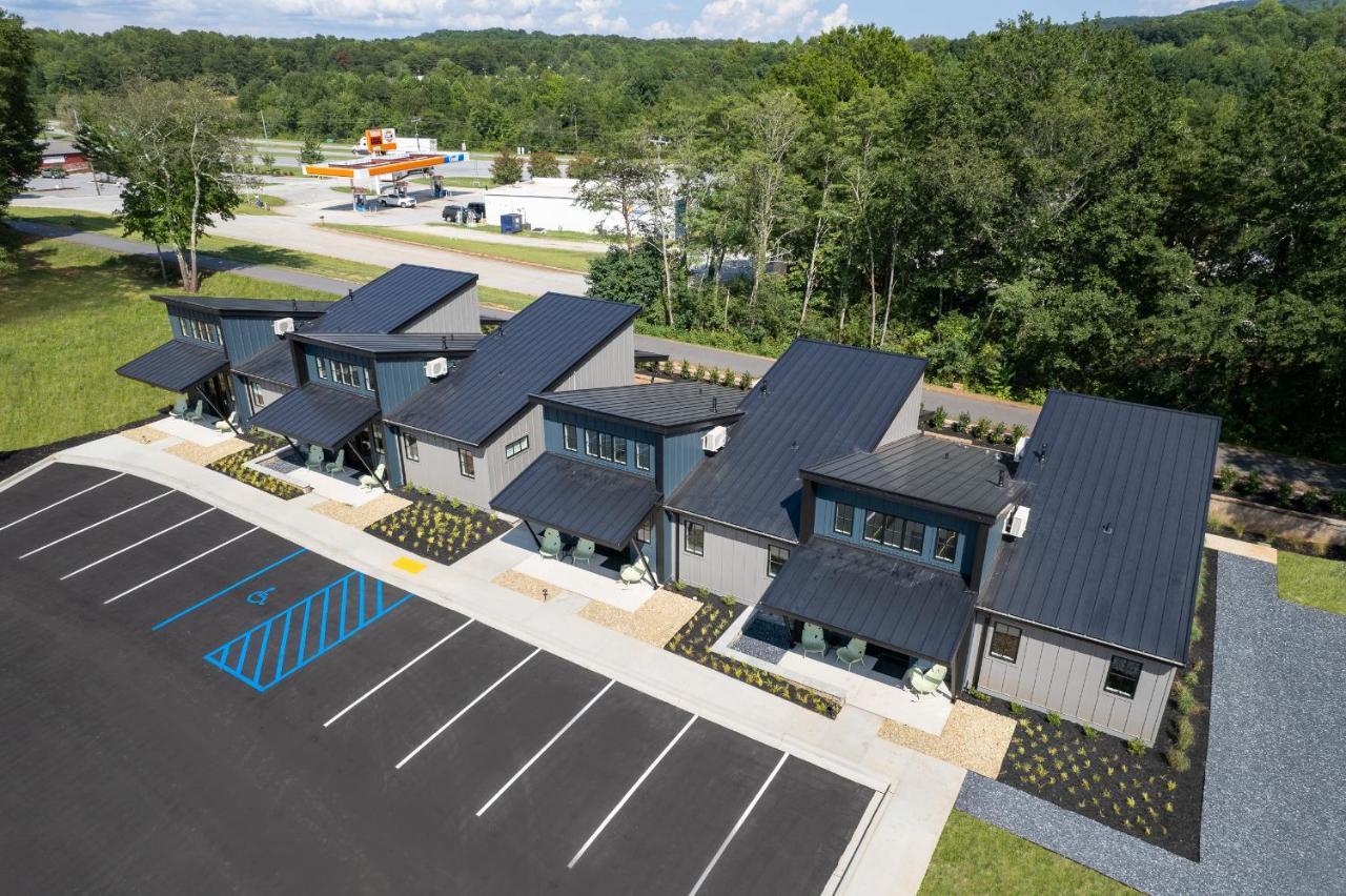 The Station By Compo Hotels Travelers Rest Exterior foto