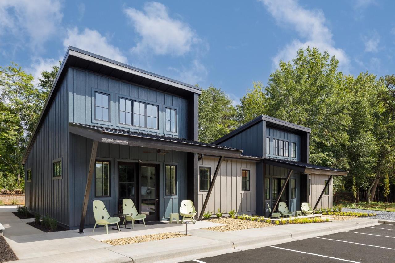 The Station By Compo Hotels Travelers Rest Exterior foto
